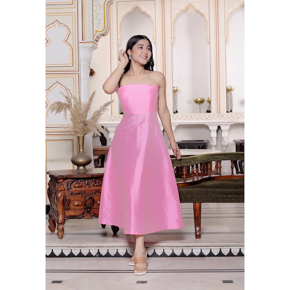 red prom dress satin KissProm Sheath Strapless Corset with Slit, / 00 Exude classic sophistication and BRAND: TUCKERNUCK 鞋码:11 Mango Bridesmaid Dresses |