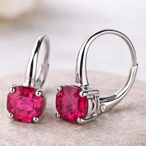 女性向けのユニークなルビーイヤリング、スターリングシルバーのフープ、八角形カット、7月の誕生石イヤリング、7月の誕生石ジュエリー – ギフト