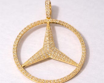Ciondolo Uomo Mercedes Benz Con Diamante Simulato 4Ct - Placcato Oro Giallo 14K