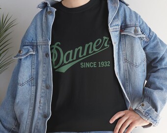 Camiseta con el logotipo de Danner Script