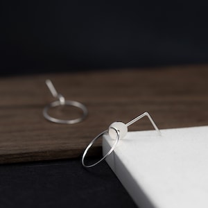 Sterling Silver Link Earrings: Geometric Circle Dangle Earrings