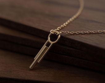 Collier Art Déco en vermeil – Bijou doré fait main à Paris, pendentif minimaliste élégant