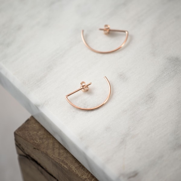 Rose gold open hoop earrings