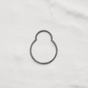Graphic ring, oxidized silver