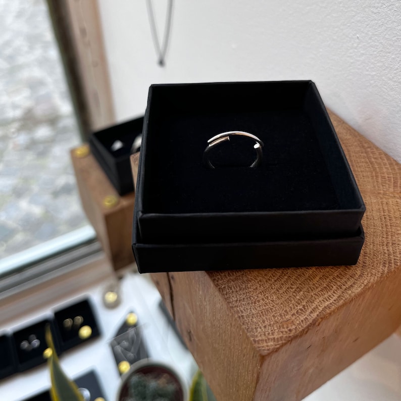 Essential ring, minimalist band silver Shiny silver