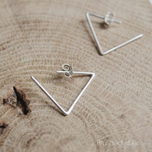 Triangle open hoop earrings silver image 3