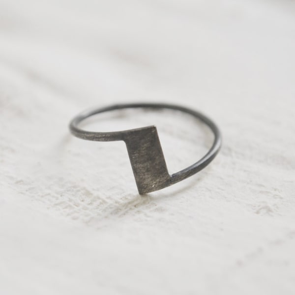 Industrial black ring in silver