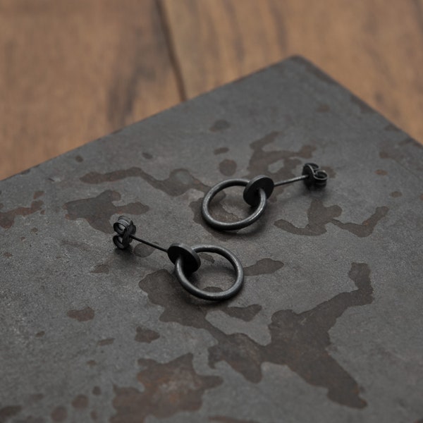 Link earrings black silver, small earrings for everyday wear