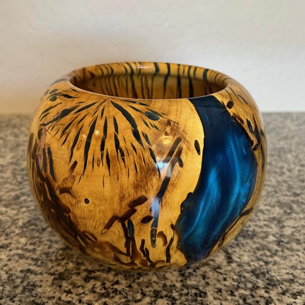 Decorative Bowl, Wood, Epoxy, Arizona local wood