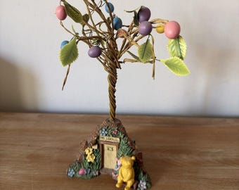Disney Midwest Winnie the Pooh, Piglet Easter Egg Mr Sanderz Tree Figurine