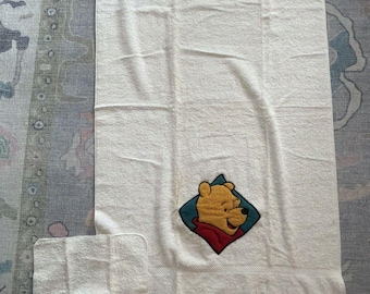 Vintage 90s Disney Winnie The Pooh Embroidered Towel Wash Cloth Spell Out "Pooh"