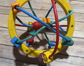 Vintage 1995 Fisher-Price Fun to Discover Bead Ball,  activity toy Rare 75779