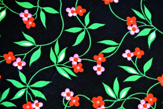 Vintage 1960s Swedish Flannel Cotton Fabric: Pink Floral Print
