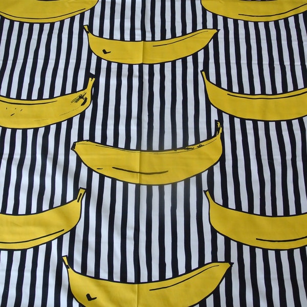 Swedish 2005s IKEA of Sweden design fabric stew in highquality unused cotton w large yellow banana pattern on striped black/ white bottom