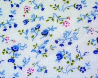 Vintage 1970s tela de algodón prelavado con pequeño estampado azul / rosa flor patrón blanco bottomcolor para su prodject acolchado