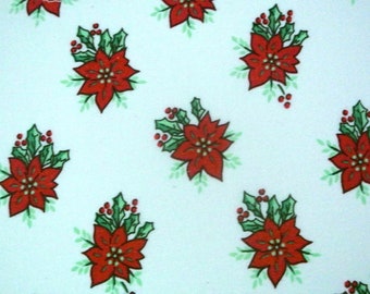 Vintage 1970s cotton fabric with printed red/ green Christmas flower/ leafe pattern on white bottomcolor