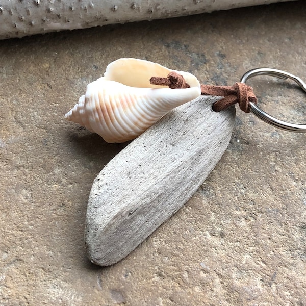Driftwood Keychain ~ Sea shell Keychain ~ Key Fob ~  Surfer Boho