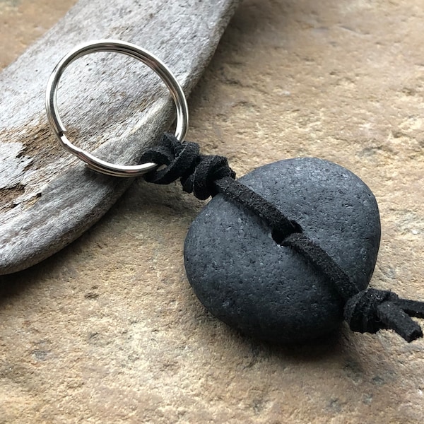 NATURAL Beach stone Keychain ~ large BLACK stone Keychain ~ stone key fob ~ Natural Keychain ~ Gift Zen Boho Coastal living