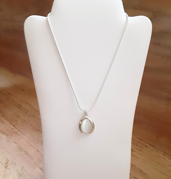 Moonglow pendant deals