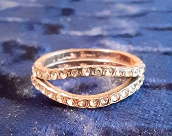 Ring Pair Set El Anillo Conjunto Clear Crystals Gold Tone US Size 9 Vintage Jewelry Vendimia Joyeria Yours, Occasionally