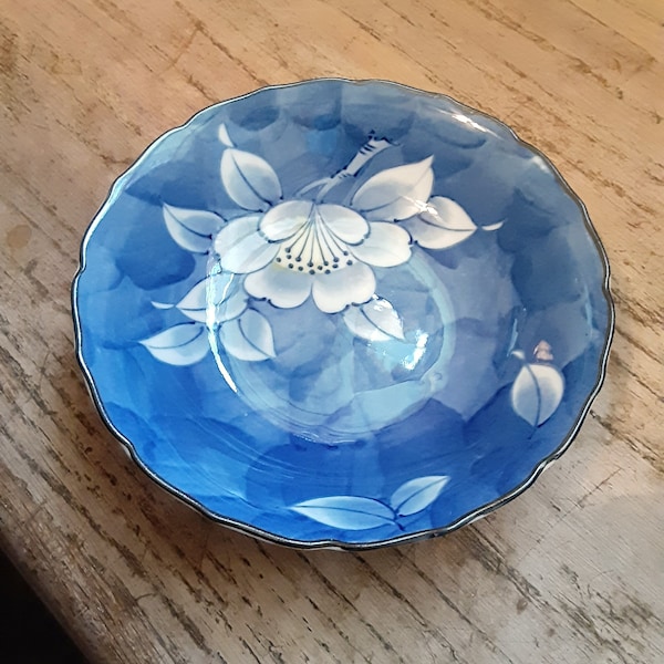 Ceramic Blue Bowl with White Lotus Flower and Leaves Serving Cereal Soup Oriental Influence Vintage Yours, Occasionally