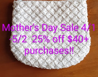 Shop Anniversary and Mothers Day Gifts SALE 25Percent Off Purchases of 40 Dollars or More FREE Do Not Purchase Ad Yours Occasionally