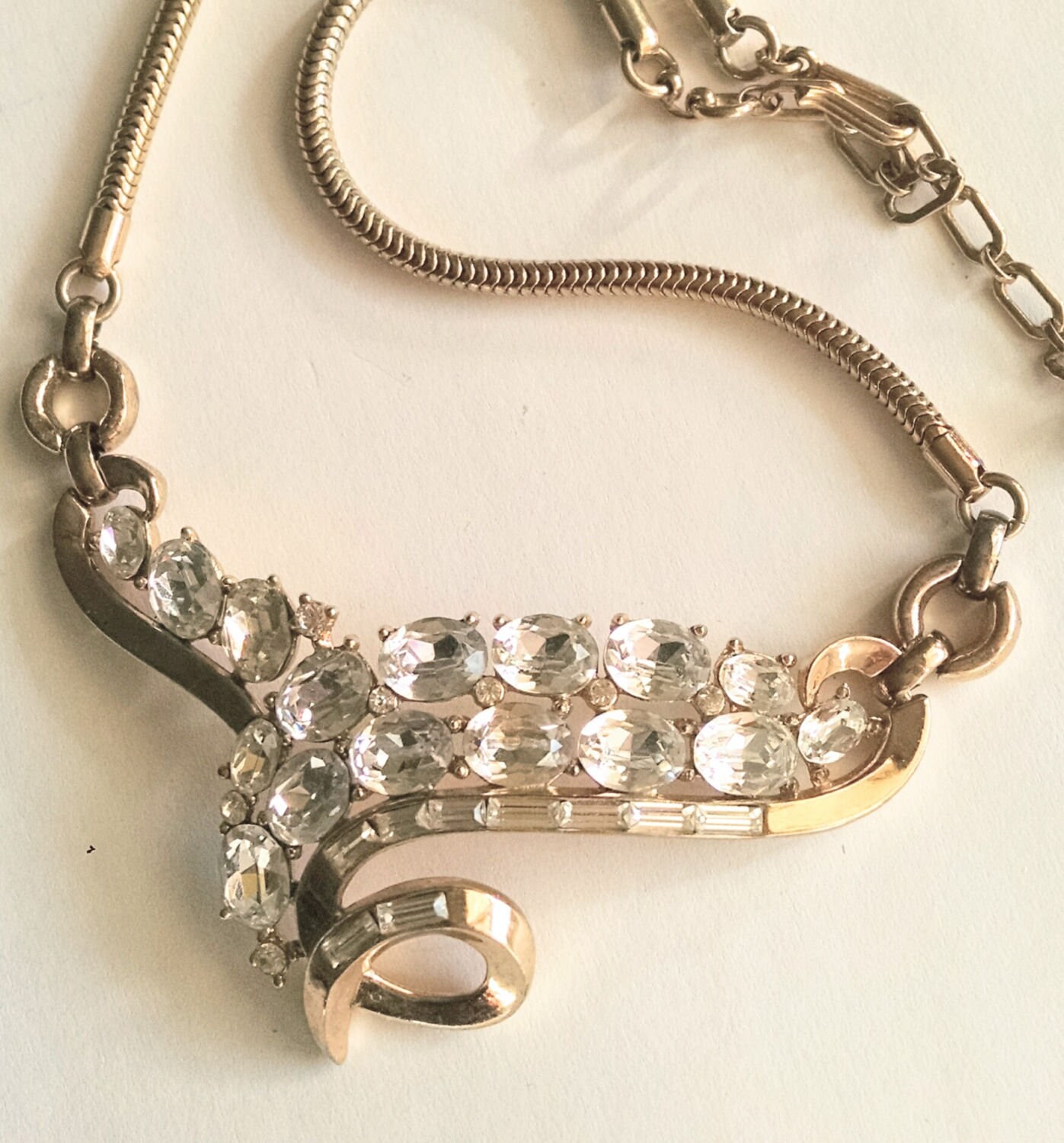 Collier Plastron Vintage Ras Du Cou Signé Trifari - Double Chaîne Plaqué Or 37.5cm | Occasion