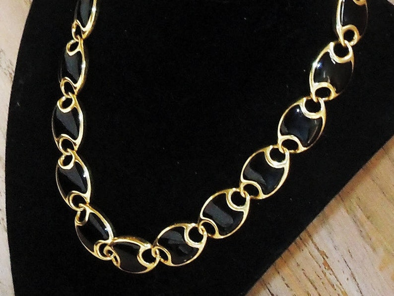 Necklace Black and Gold Links Mid Century Minimalist Toggle Clasp Vintage Jewelry Wedding Bridal Party Prom Vendimia Collar