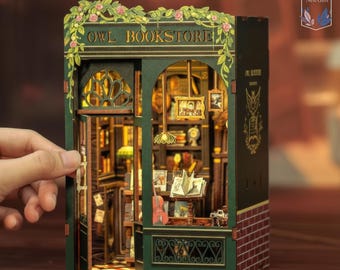 Eulen-Buchhandlung Buch Nook DIY Kit Miniatur-Bücherregal mit Holz- und Papierdetails Gemütliches Puzzle-Geschenk für Leser oder handgefertigte Regalkunst