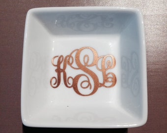 Personalized monogram ring/jewelry dish