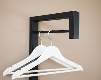 Minimalistyczny metalowy wieszak na ubrania montowany na ścianie | Organizer do przedpokoju