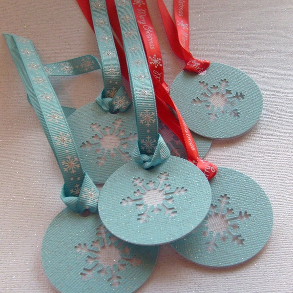 Glitter Snowflake round Holiday Gift Tags... Set of 6