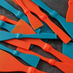 Leather glue applicator, handcrafted leather craft tools, leather processing glue applicator,flexible glue scraper for bonding leather edges