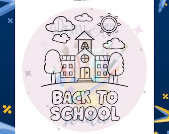 Op de afbeelding: Een illustratie met een 'Back to School'-thema, met een schoolgebouw, wolken en zon. De woorden 'back to school' zijn in een speels lettertype geschreven. Vier kinderen in schooluniformen staan onderaan, met rugzakken en boeken.