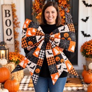 Patchwork Quilted Bow Sewing Pattern, Scrap Fabric Bow Pattern, DIY Sewing Project, Halloween Door Decor Download
