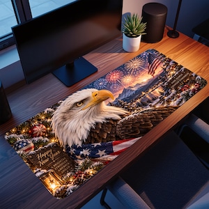 Amerikanskt nyårsspelmusmatta, skallig örn NYC-skrivbordsmatta, patriotiska fyrverkerier-spelskrivbordsmatta