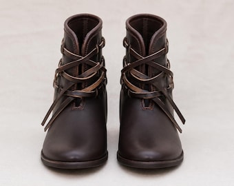 Medieval Viking Leather Ankle Boots Handmade Renaissance LARP Shoes Men Women Pirate Costume Footwear Historical Reenactment Fantasy Boots