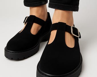 Mary Janes de ante negro, zapatos de terciopelo con tiras en T para mujer, zapatos de vestir vintage de tacón grueso, calzado de fiesta retro, zapatos de diseño hechos a mano.
