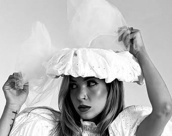 The Keepsake Crown Hat - Bridal Fascinator Headpiece