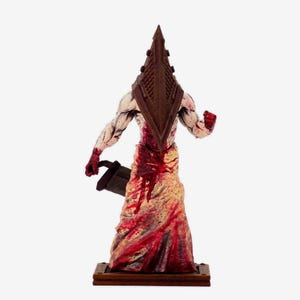 Silent Hill Pyramid Head Figure – 3D Printed, Hand Painted, Collectible Figurine.