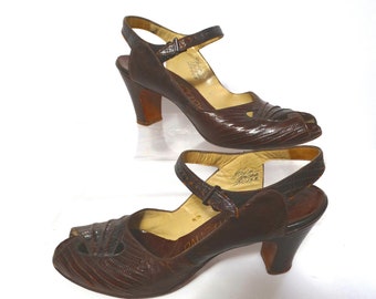 Vintage 1940s Heels | 40s Ankle Strap | Marked Size 9 & 1/2 | Made by Palizzio New York | Open Toe 40s Heels