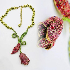 HEIDI DAUS Crystal Tulip Necklace Green & Pink Crystals NWOT image 1