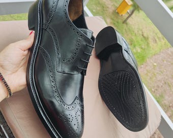 Handmade Black Leather Derby Shoes: Classic Men's Formal Dress Shoes