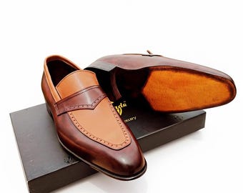 Handmade Two-Tone Leather Loafers – Stylish Men’s Slip-On Dress Shoes