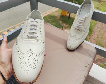 Handmade Ivory Leather Oxfords: Men's Formal Dress Shoes