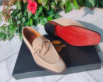 Handmade Suede Chisel Toe Loafers – Elegant Men’s Slip-On Shoes with Leather Sole