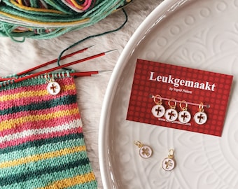 Set van 4 mini hangertjes met kruis steekmarkeerders 6 of 8 mm ring Breien Moederdag kado stitch marker Leukgemaakt leuk gemaakt Nederland