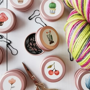 Little storage tin with Stitch markers Calabash pins Light bulb rosé Progress keeper Pink Gold Silver Knitting socks Crochet Mothersday gift image 7