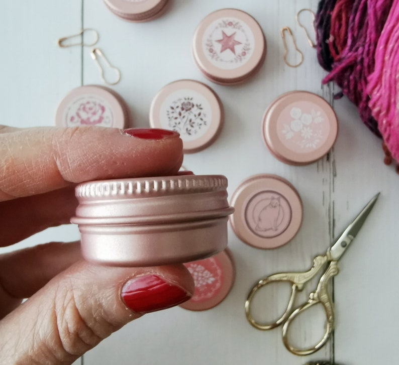 Little storage tin with Stitch markers Calabash pins Light bulb rosé Progress keeper Pink Gold Silver Knitting socks Crochet Mothersday gift image 10