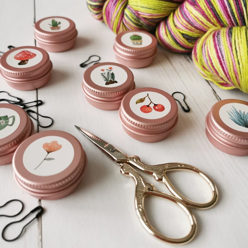 Little storage tin with Stitch markers Calabash pins Light bulb rosé Progress keeper Pink Gold Silver Knitting socks Crochet Mothersday gift image 2